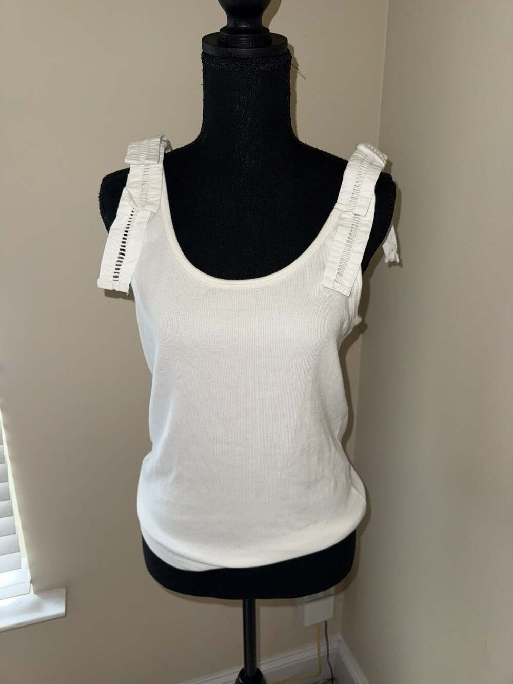 Ann Taylor LOFT White Ribbed Tank Bow Sleeves Strappy Coastal Beachy Large